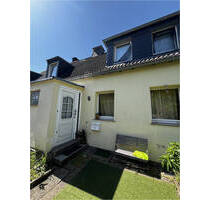 !!Handwerker aufgepasst!! renovierungsbedürftige ETW mit Einfamilienhaus-Charakter in Aachen-Forst