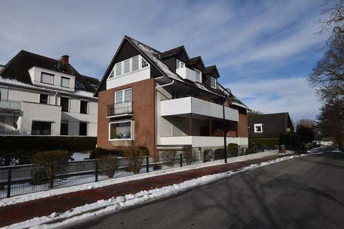 Aussenansicht - In Strandnähe! 3-Zimmer-Wohnung mit großem Balkon in Scharbeutz.