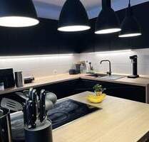 Moderne 3-Zimmerwohnung mit Balkon und zwei Tiefgaragenplätzen in der Moerser City