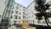 Innenhof renoviert - 2 Zimmer Etagenwohnung zum Kaufen in Berlin