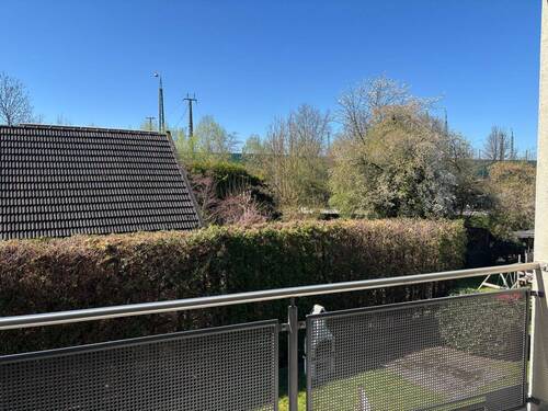 Blick vom Balkon - Möchten Sie Gediegen und Zentral Wohnen in Freilassing ?