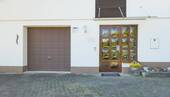 Haustür - 6 Zimmer Einfamilienhaus in Fuldatal