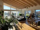 Blick Wohnzimmer - Einfamilienhaus mit 295,00 m² in Rattelsdorf zum Kaufen