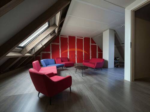 ausbaubarer Dachboden... - Wohnzimmer, Bauhaus - (KI generiert) - 