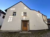 Hausansicht... - 5 Zimmer Einfamilienhaus zum Kaufen in Bischofswerda