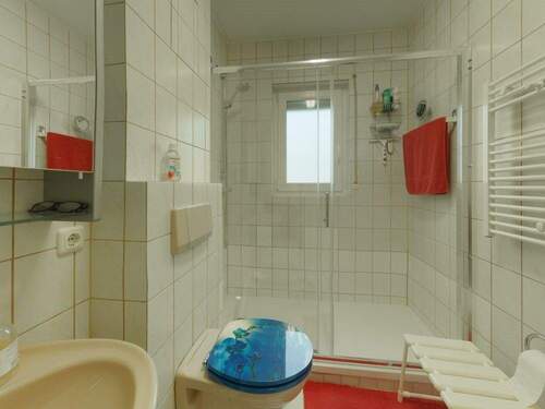 Badezimmer - Etagenwohnung mit 56,00 m&sup2; in Griesheim zur Miete