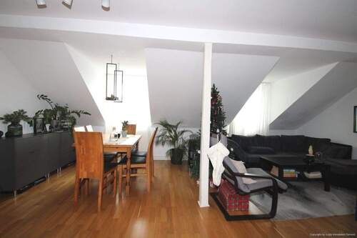 Wohnzimmer - Etagenwohnung mit 70,00 m&sup2; in Bonn / Weststadt zur Miete