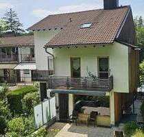 Bad Tölz-Wackersberg - Raumwunder im Grünen - REH in Splitlevel-Bauweise