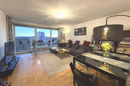 Wohnzimmer - 3 Zimmer Etagenwohnung zum Kaufen in Stuttgart