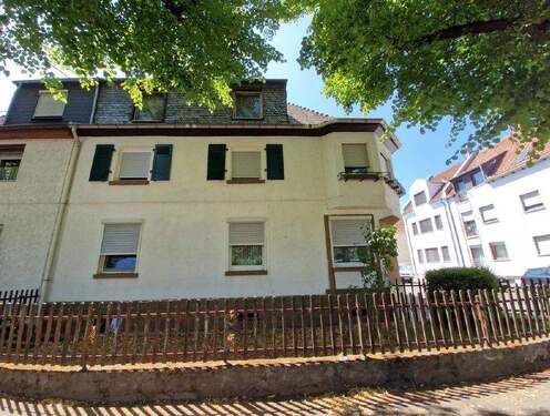 Seitenansicht - 3 Zimmer Etagenwohnung zum Kaufen in Ludwigshafen am Rhein / Oppau