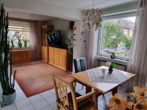 Wohn- und Esszimmer - 