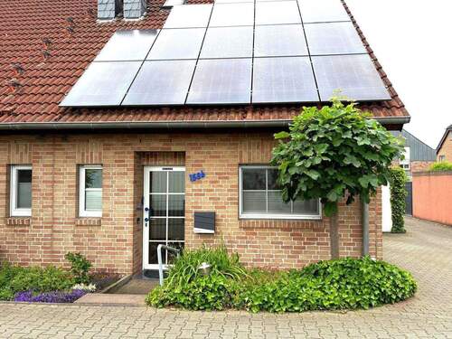 Vorderansicht - 5 Zimmer Doppelhaushälfte in Duisburg