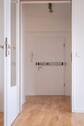 Wohnungstür mit Balkenschloss - 