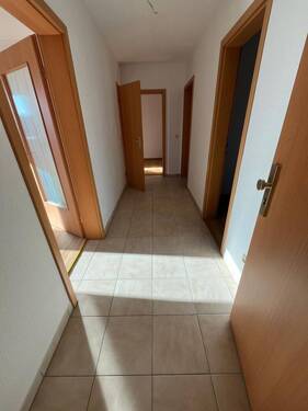 Flur - 5 Zimmer Etagenwohnung zur Miete in Chemnitz