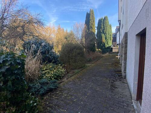 Hinterhof - Doppelhaushälfte mit 180,00 m² in Niederfischbach zum Kaufen