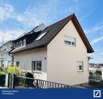 Traumhaus mit großem GartenWintergartenTerrasse und Garage in ruhiger Lage - Stuttgart Weilimdorf