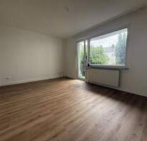 Erstbezug nach Renovierung! Helle 2-Zimmer-Wohnung in Barmen - mit Balkon und Einbauküche! - Wuppertal