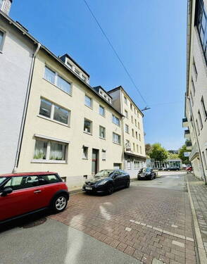 Hausansicht links - 2 Zimmer Etagenwohnung zur Miete in Wuppertal