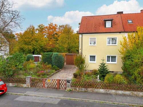 Titelbild Immowelt - Charmante Doppelhaushälfte - naturnah wohnen!