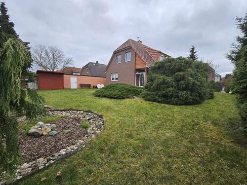 Bild 2 - 4 Zimmer Einfamilienhaus zum Kaufen in Salzgitter