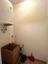 Abstellraum mit Waschmaschinenanschluss - 
