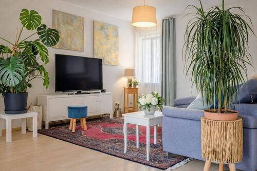 Wohnzimmer - 3 Zimmer Etagenwohnung in Wachenheim/Wstr.