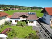 Bild 1 - Großweil - Charmantes Einfamilienhaus mit viel Platz für die Familie