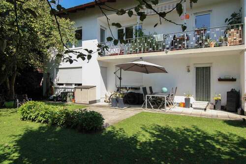 Blick auf Terrasse - Mehrfamilienhaus, Wohnhaus in Rosenheim zum Kaufen