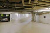 Einfahrt TG innen - Garage, Stellplatz in München zum Kaufen