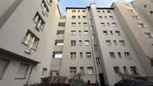 Innenhof m. Wärmedämmfassade - FREIE 3-ZI-WOHNUNG AM U-BHF. GÜNTZELSTRASSE*NAHE VP WILMERSDORF*RENOVIERUNGSBED.