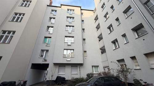 2. Ansicht - 3 Zimmer Etagenwohnung zum Kaufen in Berlin