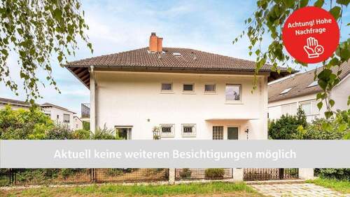 Keine weiteren Besichtigungen möglich - Exklusive Lage trifft Potenzial - Freistehendes Einfamilienhaus mit Charme und Entwicklungspotenzial