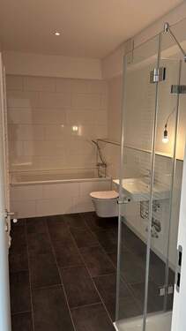 Wannenbad & Dusche - 