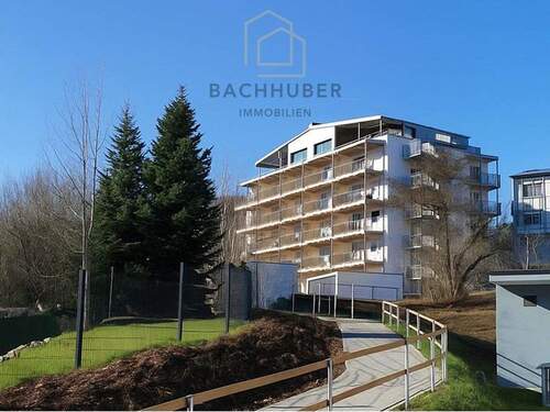 Außenansicht - Seniorenfreundliche, barrierefreie 1-Zimmer-Wohnung mit Balkon