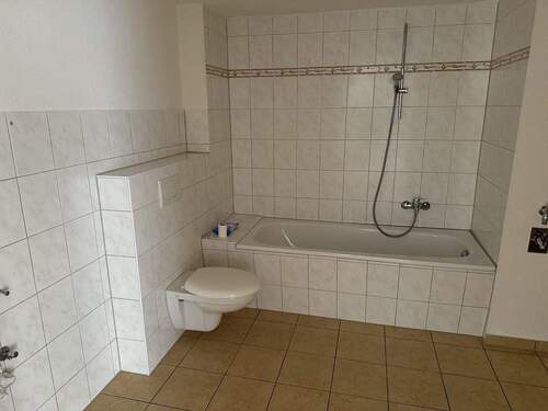 Bild4 - Etagenwohnung mit 101,00 m&sup2; in Wernigerode zur Miete