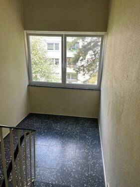 Treppenhaus runter - 