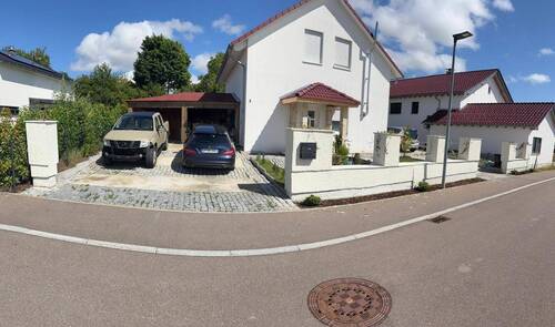 Gebäude Außen - Modernes Einfamilienhaus mit Doppelgarage und traumhaftem Garten - Ihr Zuhause zum Wohlfühlen!