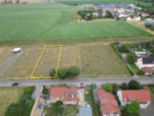 Feldlage 1.112m - Grundstück zum Kaufen in Pegau