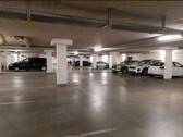 Tiefgarage mit eig. Stellplatz - 