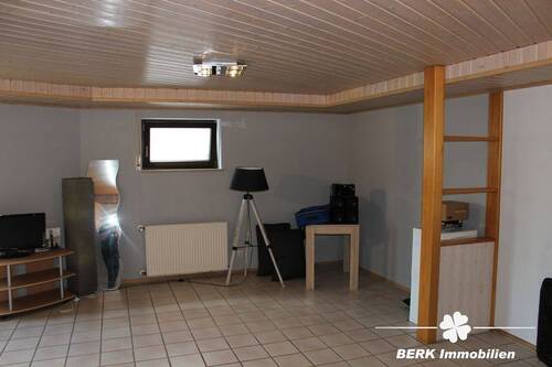 BERK Immobilien - Wohn - Schlafbereich Single Wohnung - 