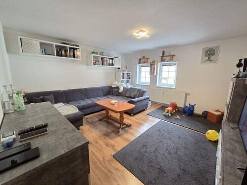 Wohnzimmer - Etagenwohnung mit 91,20 m² in Nessetal zur Miete