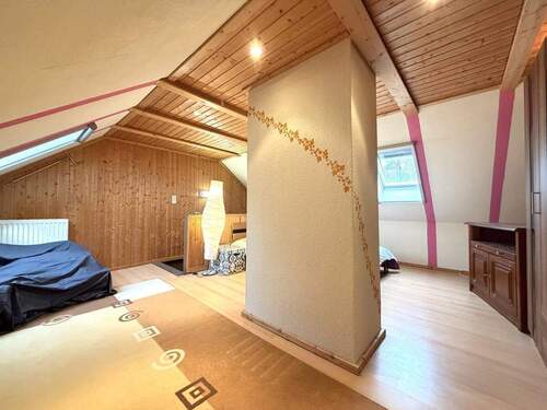 Kinderzimmer Dachgeschoss - 