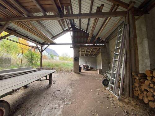 offene Unterstellhalle - 