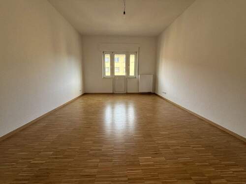 Zimmer 2 (mit Balkon) - Etagenwohnung mit 135,90 m&sup2; in Mannheim zur Miete