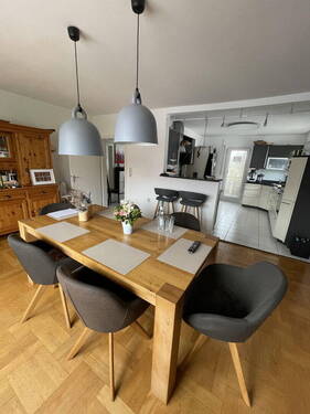 Esszimmer mit offener Küche - 