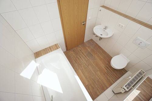 Detail Bad - Etagenwohnung mit 74,00 m² in Chemnitz zur Miete