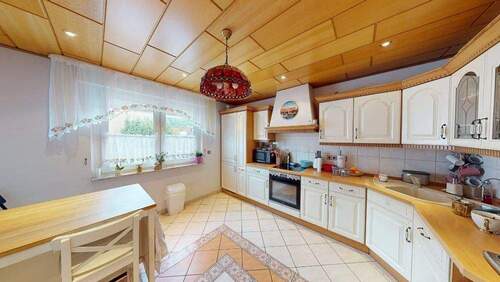 Bild 2 - 4 Zimmer Mehrfamilienhaus, Wohnhaus zum Kaufen in Blieskastel