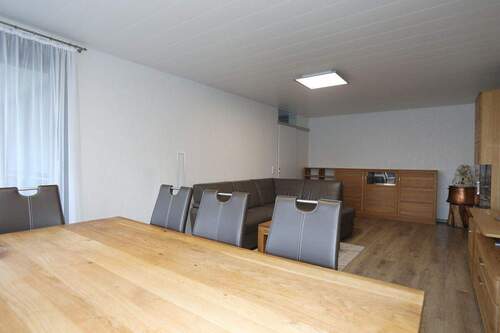 Essbereich mit Wohnzimmer - 