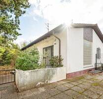 ***Freistehender Bungalow mit großem Südwest-Garten*** Wohnen auf einer Ebene*** - Hockenheim