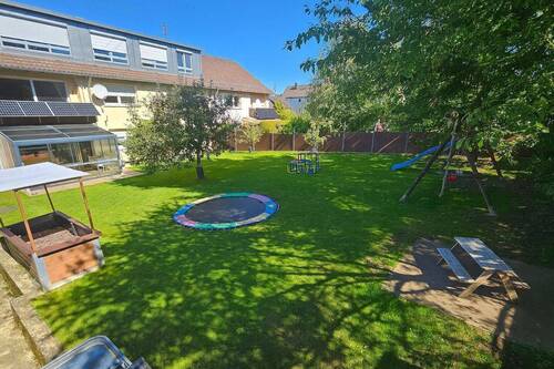 Garten - Wohnen wie im eigenen Haus - Erdgeschosswohnung mit Traumgarten in Schwäbisch Gmünd-Straßdorf